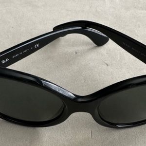 Ray-Ban  4191 Sunglasses in Black Frames and Green Lens